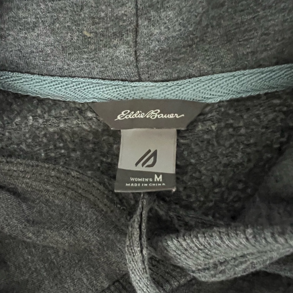 Medium Eddie Bauer Sweatshirt